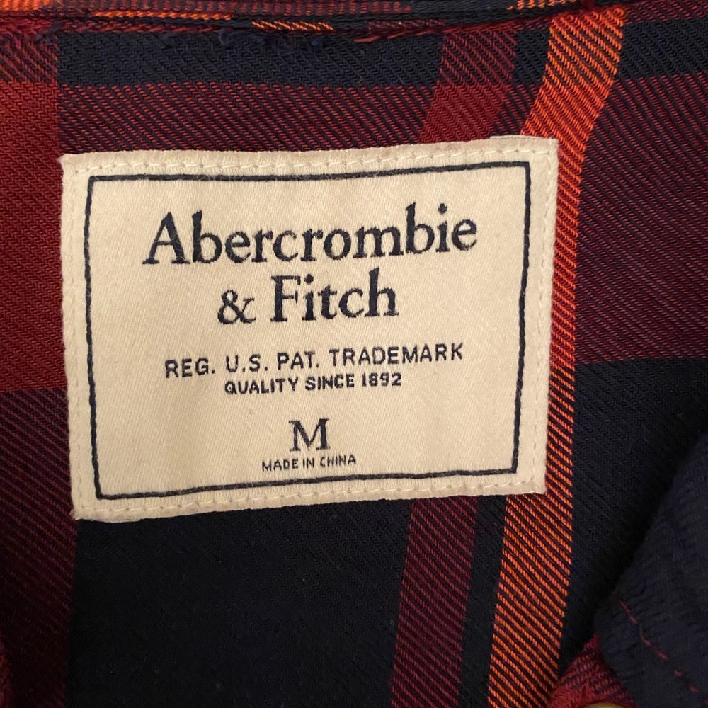 Button down shirt - Picture 2 of 3